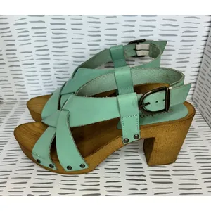 Sundance‎ Denira Mint Green Leather Wood Clog Sandals Made in Italy EU 37 Boho thumbnail 2