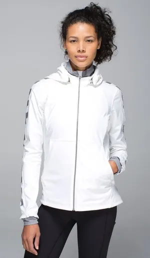 Lululemon Slim Fit Feelin' Frosty Softshell Running Jacket White Size 8 thumbnail 1