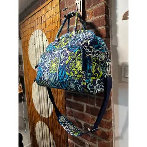 Vera Bradley Retired Katalina Blues Large Weekender Quilted Floral Duffel Bag thumbnail 3