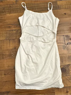 SUPERDOWN Arianna Cut Out‎ Mini Dress thumbnail 3