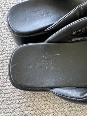 ASOS Black Padded Flip Flop Platform Sandals Sz 6 thumbnail 4