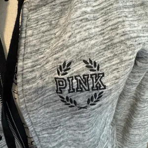 Victorias Secret Pink Las Vegas RARE Bling Cherry Hoodie thumbnail 4