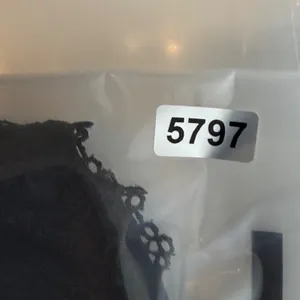 Victoria's Secret Black Floral Lace‎ Bralette Unlined Wireless Scalloped M DL3 thumbnail 8