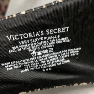 Victoria’s Secret Bra Very Sexy Leopard Push Up Bra thumbnail 6