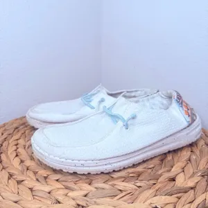 Hey Dude Shoes SlipOn Light Blue Laces Textured Aztec Pattern Size 7 white thumbnail 4
