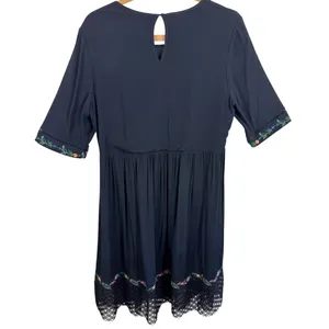Les Amis‎ Black Floral Embroidered Boho Midi Dress Crochet Lace Hem Large thumbnail 2