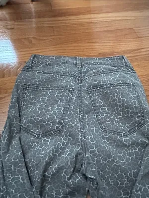 Cheetah Pants in Charcoal and Light Gray thumbnail 3