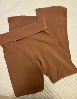 Yoga pants Size M thumbnail 1