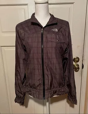 The North Face Women’s Windbreaker thumbnail 16