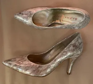 Sacha‎ London Snake Leather Pointed Toe Pump Silver Size 9 thumbnail 1