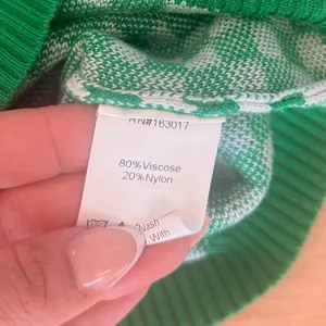 Princess Polly Green Checkered Knit Polo Top Short Sleeve V-Neck Cropped S/M thumbnail 5