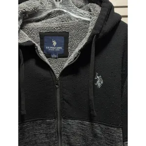 US Polo Assn. Black/Gray Zip Up Fleece Hood Jacket Size L Zip Pocket Logo Sherpa thumbnail 2