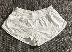 Lululemon Hotty Hot Short II *2.5" Swift Size 10 thumbnail 1