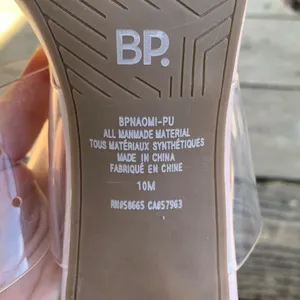 BP. Naomi Block Heel Sandal in Blush Faux‎ Leather Size 10 thumbnail 8