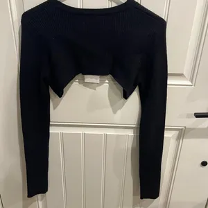 NWT Cotton Candy Large Black Long Sleeve Cut Out Crop Top thumbnail 5