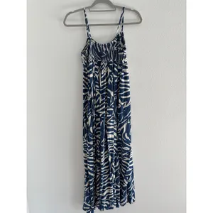 Goa Dress Womens XS Blue White Maxi Resort Beach Coastal‎ Luxury Flowy thumbnail 2