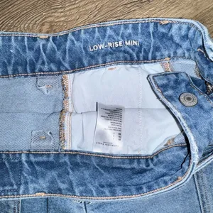 American Eagle Low Rise Mini Denim Skirt thumbnail 4
