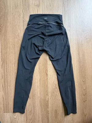 437 the studio legging thumbnail 2