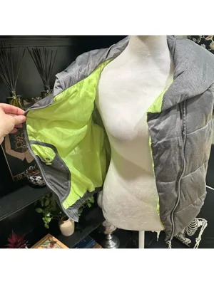 Calvin Klein Performance Gray Puffer Vest with Neon Green Lining – Size L thumbnail 10