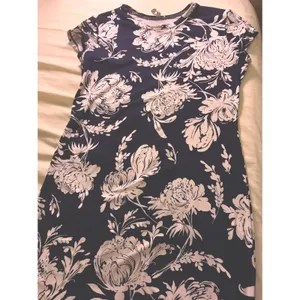 Acting Pro Women's Navy White Floral Maxi Dress Long Side Slits Short Sleeves thumbnail 3