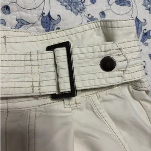 Pistola Size 25 Ivory Belted Women's Shorts thumbnail 3