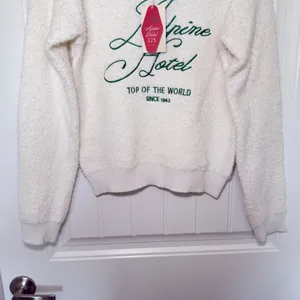 Universal Thread Women's Alpline Hotel Knit Boucie Crewneck Pullover Sweater‎ thumbnail 8