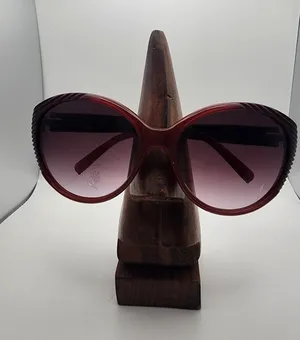Chloé Red Sunglasses thumbnail 1