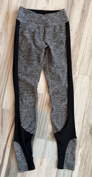 Beyond Yoga Grey Black Leggings XS thumbnail 1