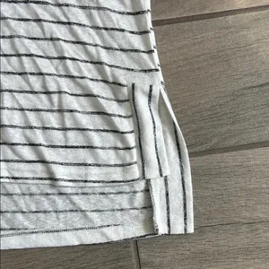 Bobeau Heathered Gray and White Top thumbnail 4