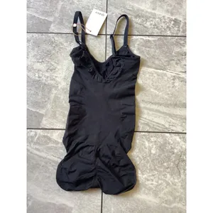 Quince Black Seamless Sculpting Bodysuit Shapewear Womens Size Small NWT thumbnail 4