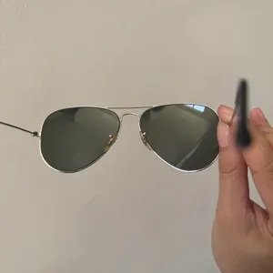 Ray-Ban Aviator Sunglasses - Silver Frame with Gray Metallic Lenses thumbnail 6
