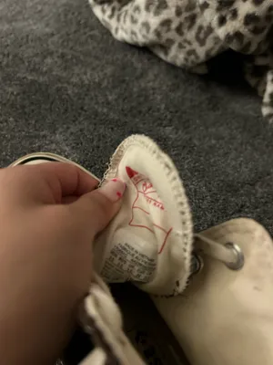 Converse thumbnail 4