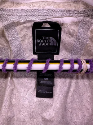 The North Face White Windbreaker Jacket Size Medium  thumbnail 9