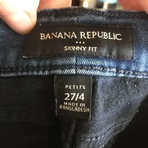 Banana Republic cropped skinny 27/4 jeans thumbnail 2