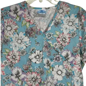SB Scrubs Floral Scrub Shirt‎ thumbnail 2