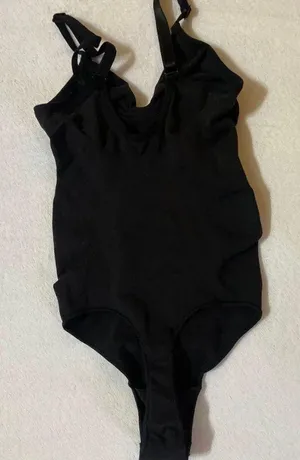 Sculpting Thong Bodysuit S/M thumbnail 5