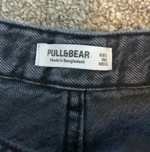 High-Waisted Wide-Leg Pull & Bear Jeans thumbnail 3