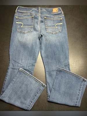 American Eagle Women’s Size 8 Short Low Rise Kick Bootcut Jeans thumbnail 6