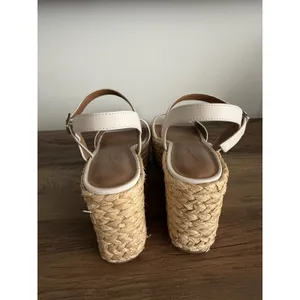 Universal Threads Wedge Sandals Womens 8.5 Cream White Espadrille Platform Strap thumbnail 4