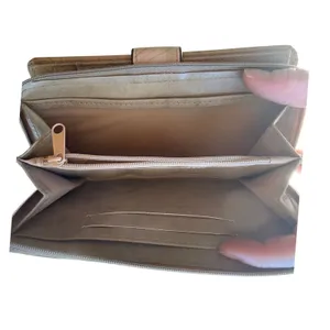 Buxton Beige Genuine Leather Organizer Wallet Zip Around Snap Clutch thumbnail 5