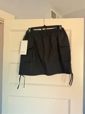 New Lululemon Nylon Cargo Mini Skirt thumbnail 3