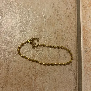 Elegant Gold Beaded Bracelet thumbnail 2