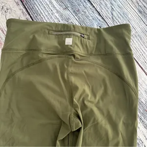 Vuori Olive Green Women's Active Leggings thumbnail 5