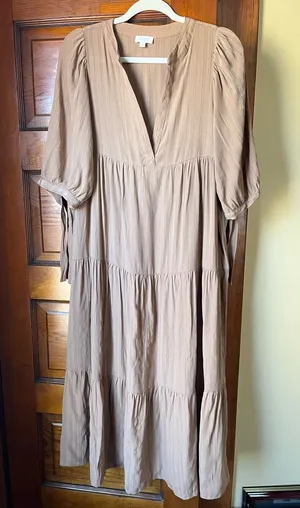 Oddi Midi Tiered V-Neck Dress in Taupe thumbnail 1