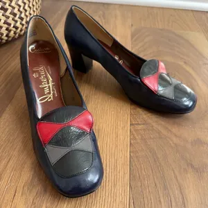 Vintage 60s 70s Imperial Block 2.5” Heel Shoes Navy Blue Black Red Grey 7 thumbnail 1
