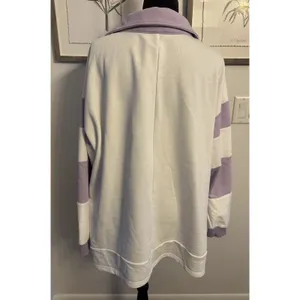 Rugby Sweatshirt Oversized White & Purple Light Size Large Women’s Runs Big!! thumbnail 2