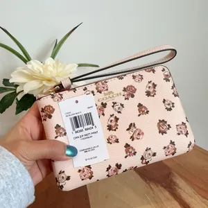 NWT Coach Corner Zip Wristlet With Rosette Print‎ thumbnail 5