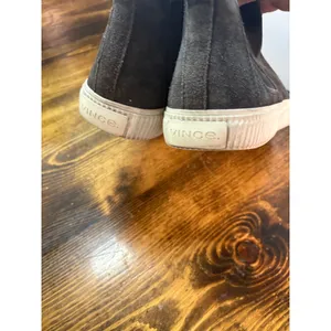Vince Kelowna Chelsea Boot Pull On Sneaker Gray Suede Shoe 7 thumbnail 6