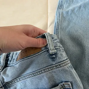 PacSun Light Blue 90’s Boyfriend Denim Jeans thumbnail 10
