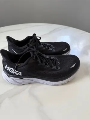 Hoka one W Clifton 8 wideBlack and White Road Running Shoes without insoles thumbnail 4